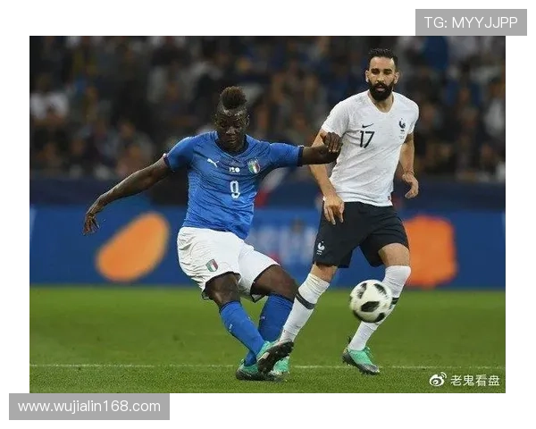 巴洛特利重返赛场，现代足球面临的魅力与挑战分析