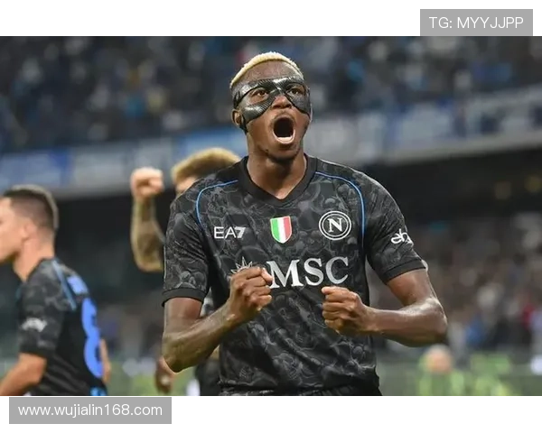 奥斯梅恩在球队更衣室展现领导力，助力士气提升与团结效果显著