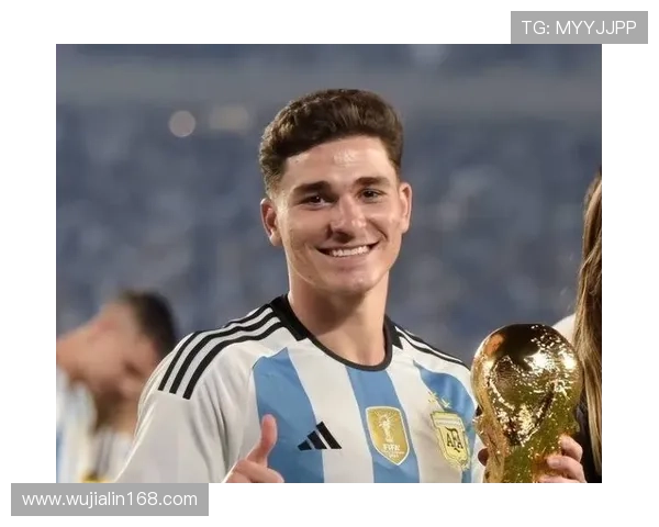 大场面球员：阿尔瓦雷斯在关键比赛中的决定性作用