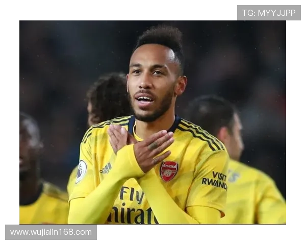 伊萨克全能属性解析:中锋角色适配与战术拓展性分析 伊萨克全能属性解析:中锋角色适配与战术拓展性分析