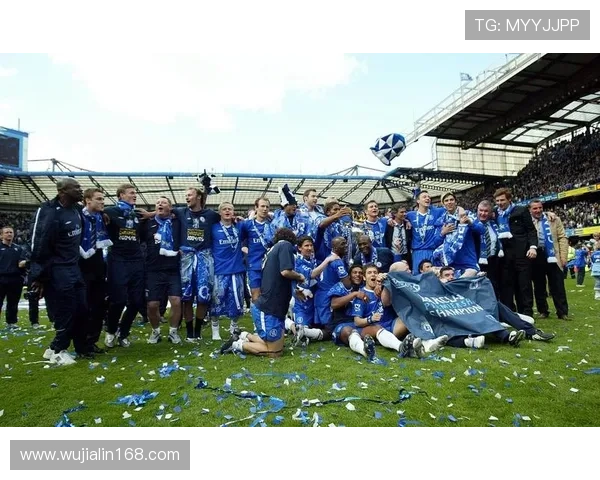 切尔西豪门滑落引发危机,核心管理混乱战术体系崩溃急需救赎